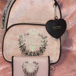 Beautiful Juicy Couture backpack and wallet set in a beautiful light pink